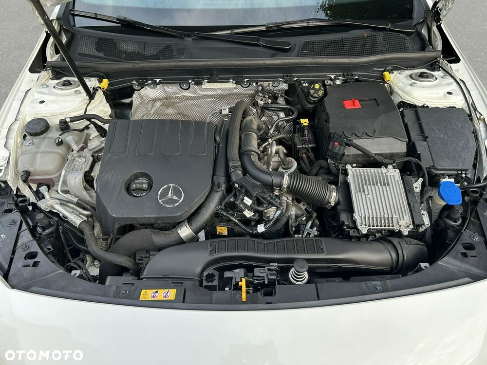 Mercedes-Benz CLA - 26