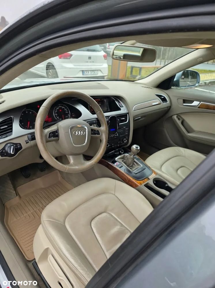 Audi A4 Limousine 2.0 TFSI Quattro - 9