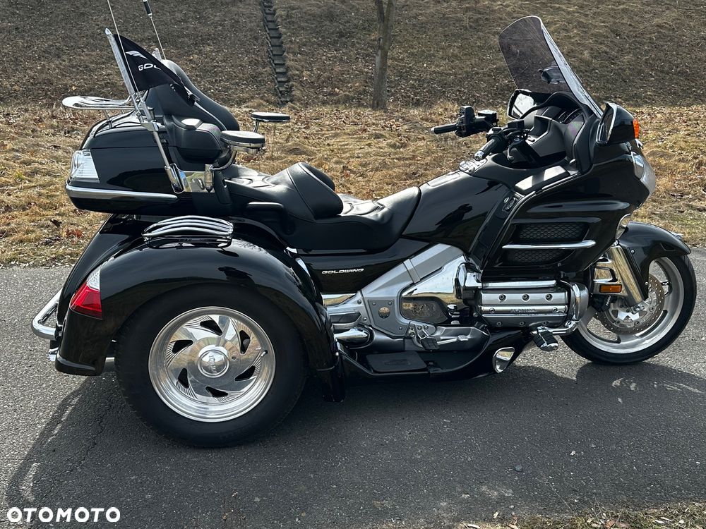 Honda GL - 12