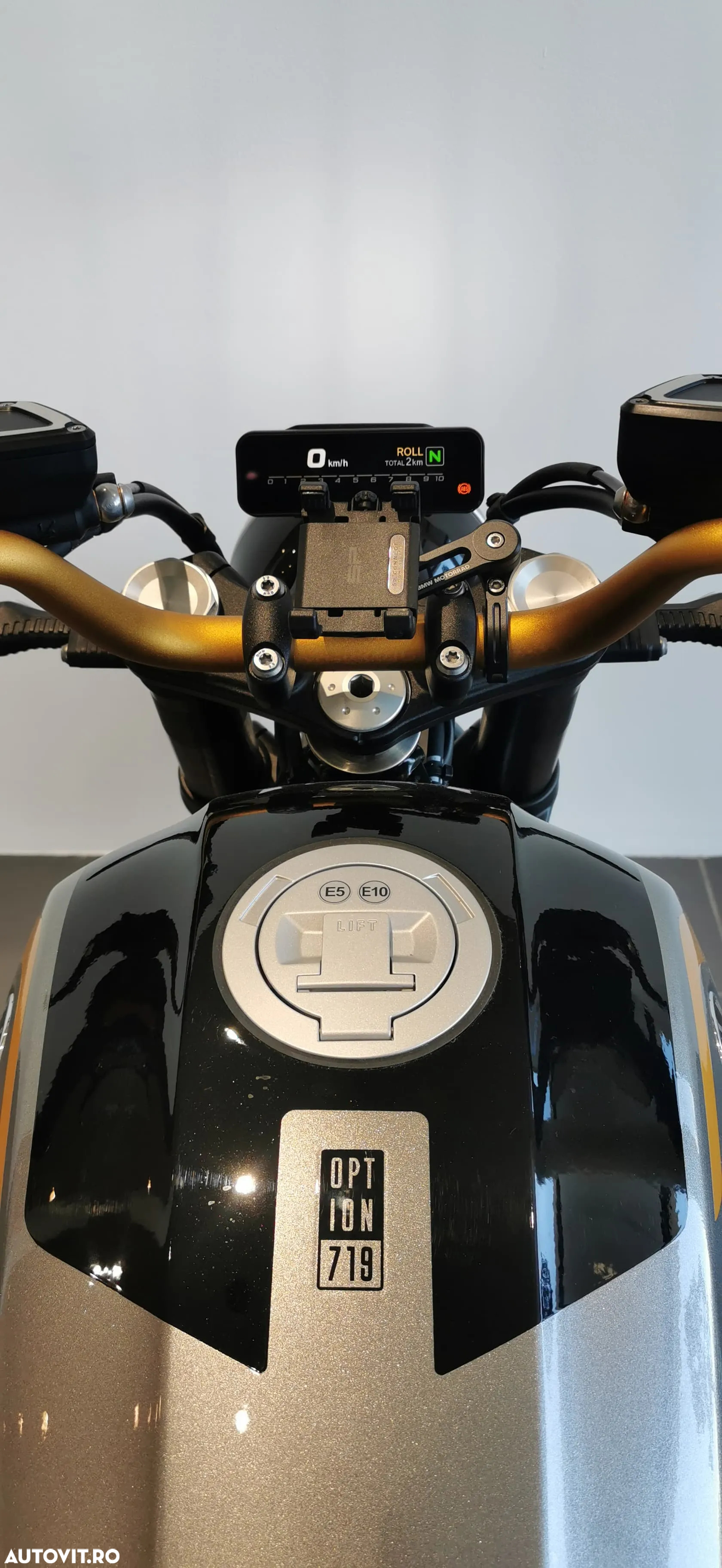 BMW R12 nineT - 12