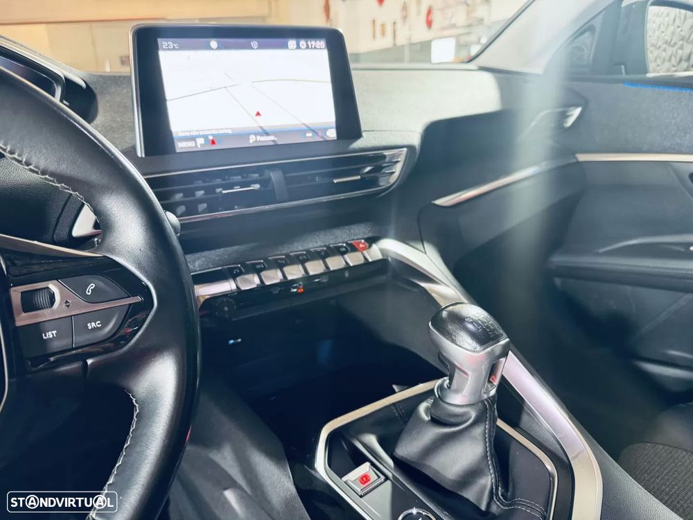 Peugeot 3008 1.2 PureTech Allure - 38