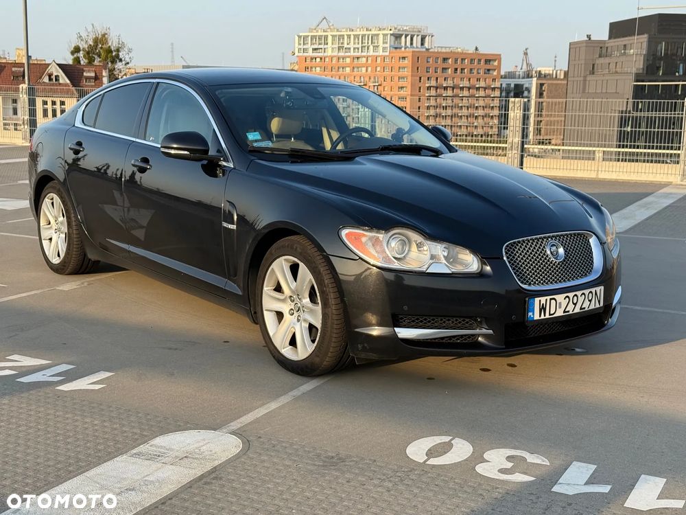 Jaguar XF 3.0 V6 D Luxury - 4