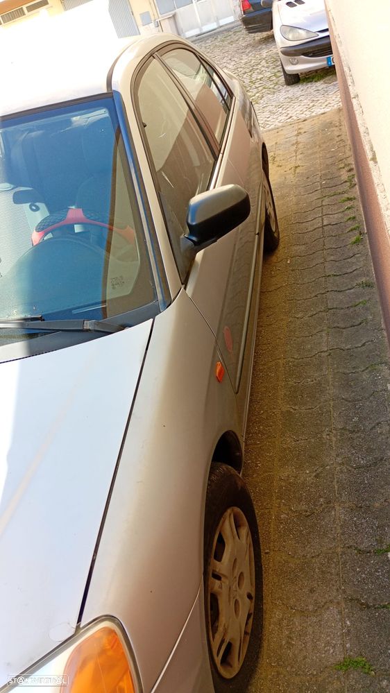 Honda Civic 1.4 LS - 8