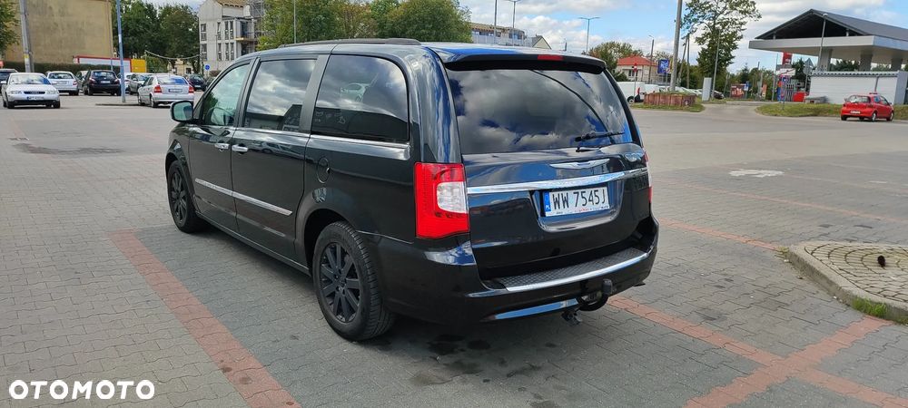 Chrysler Town & Country 3.6 Limited - 4