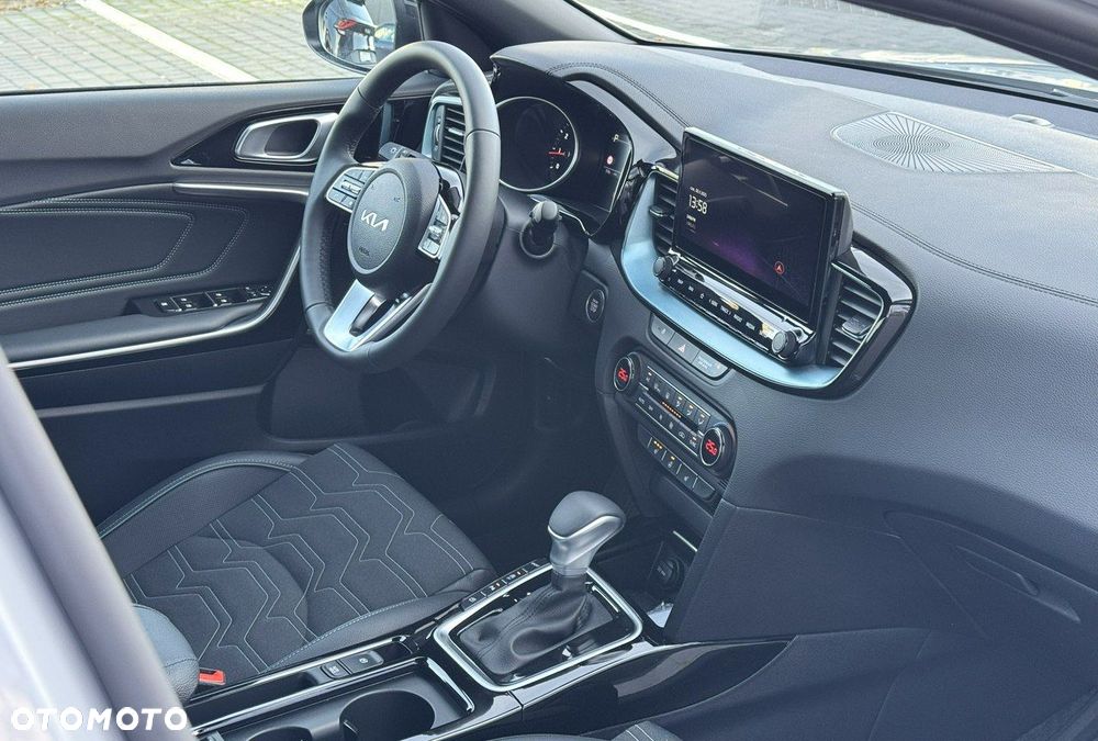Kia XCeed 1.6 T-GDI Tribute DCT - 17