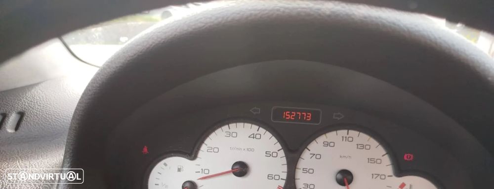 Peugeot 206 1.1 Color Line - 11