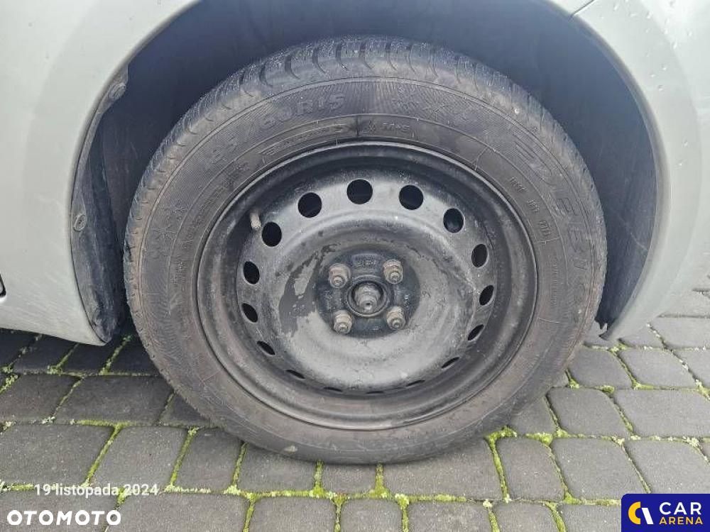 Toyota Yaris 1.4 D-4D Luna A/C - 12
