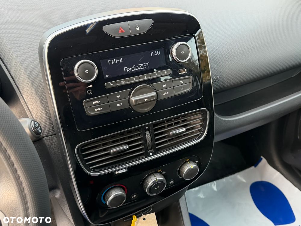 Renault CLIO - 16