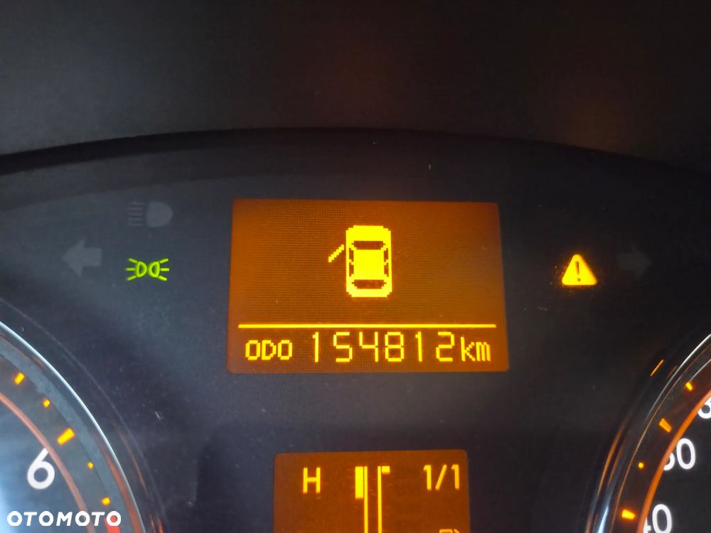 Toyota Avensis 1.8 Active - 26