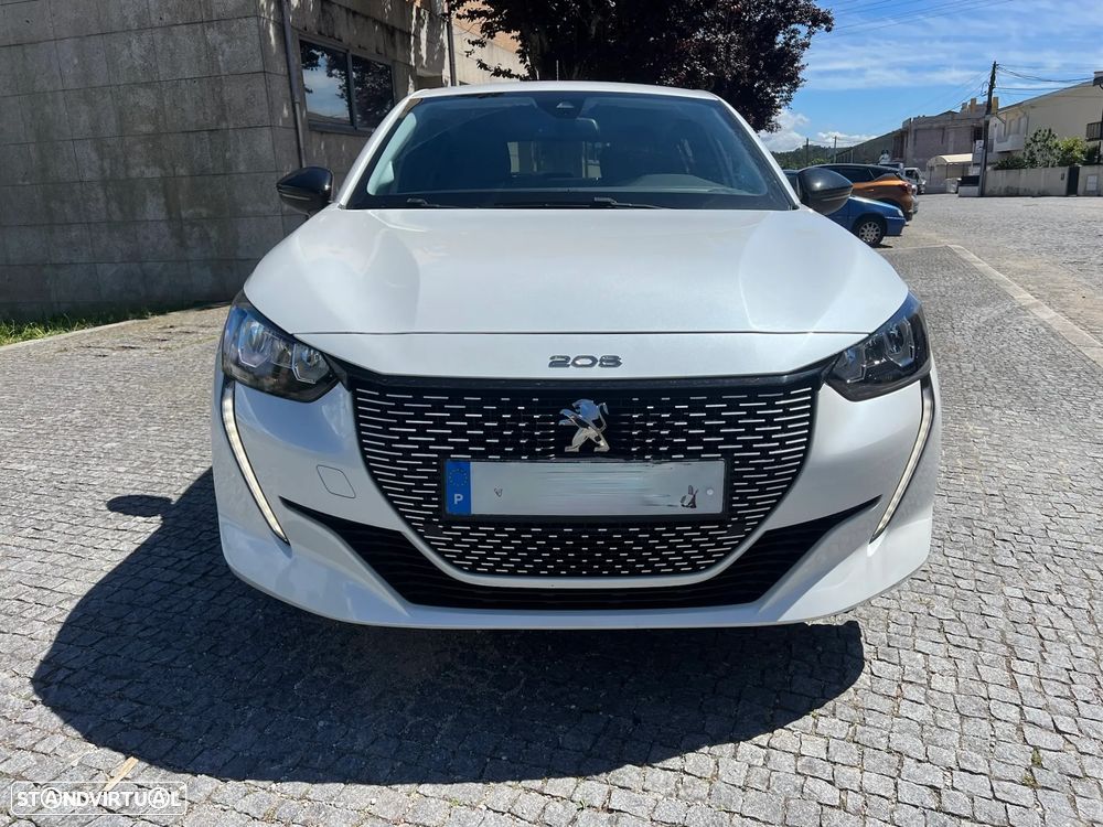 Peugeot 208 - 17