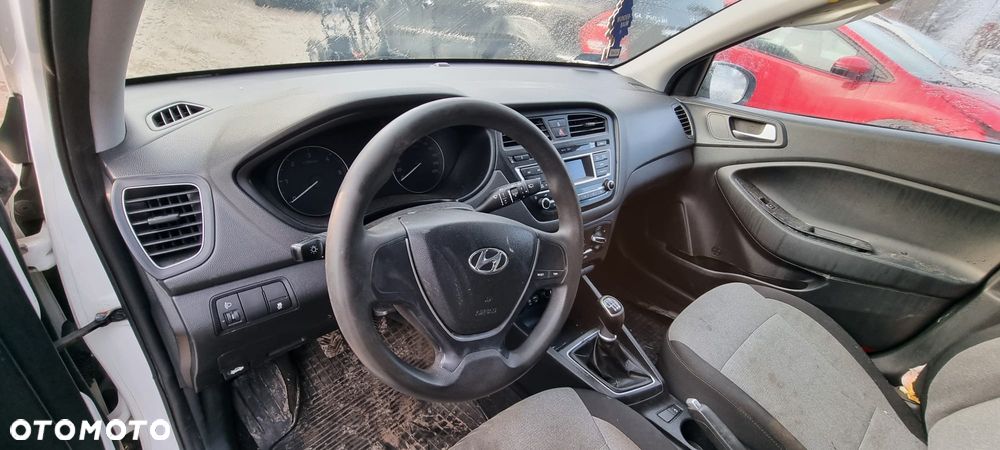 Hyundai i20 - 5
