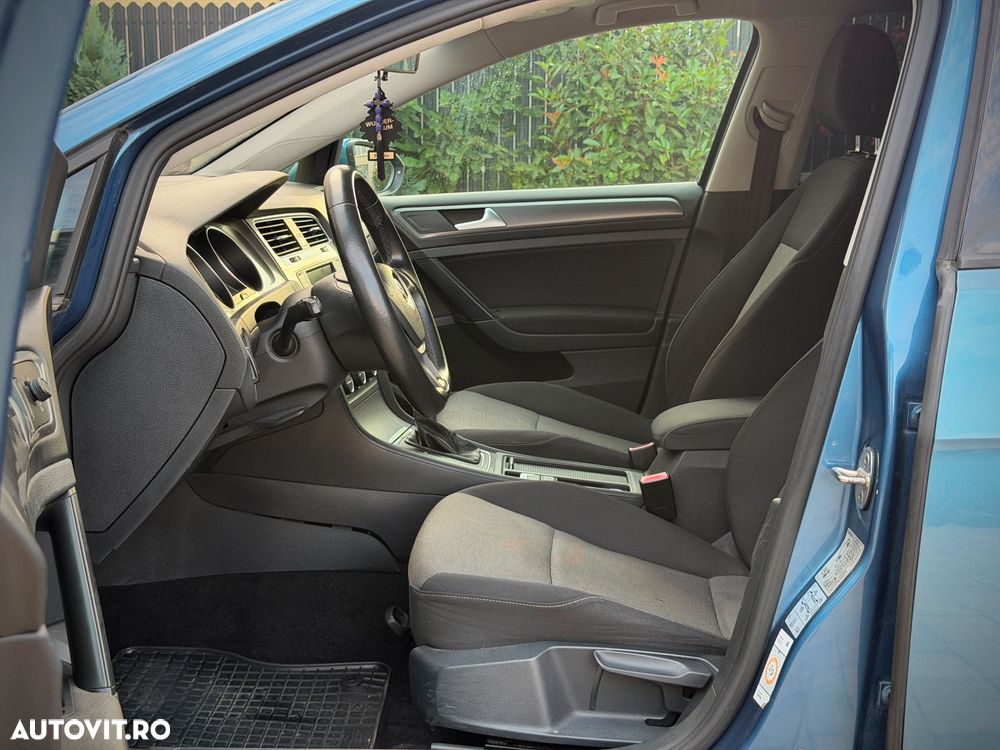 Volkswagen Golf 1.6 TDI BlueMotion Technology DSG Comfortline - 12
