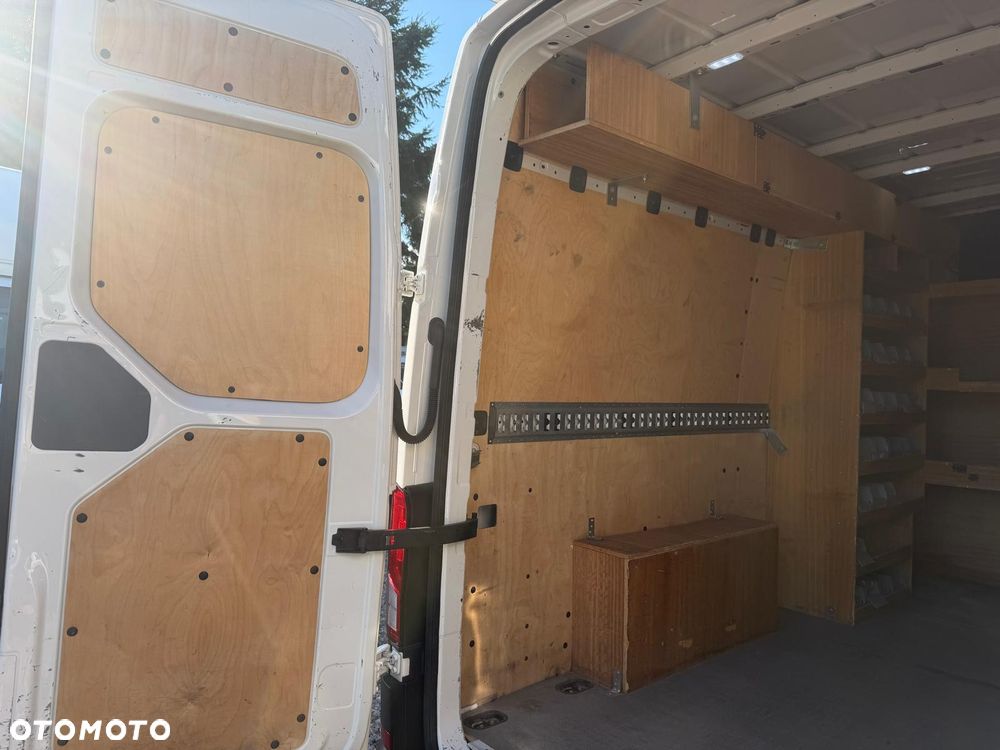 Volkswagen Crafter / L3H3 / 2.0 177KM /  AUTOMAT / NAJBOGATSZA WERSJA / TABLET / NAVI / SKÓRA / FV23% - 21