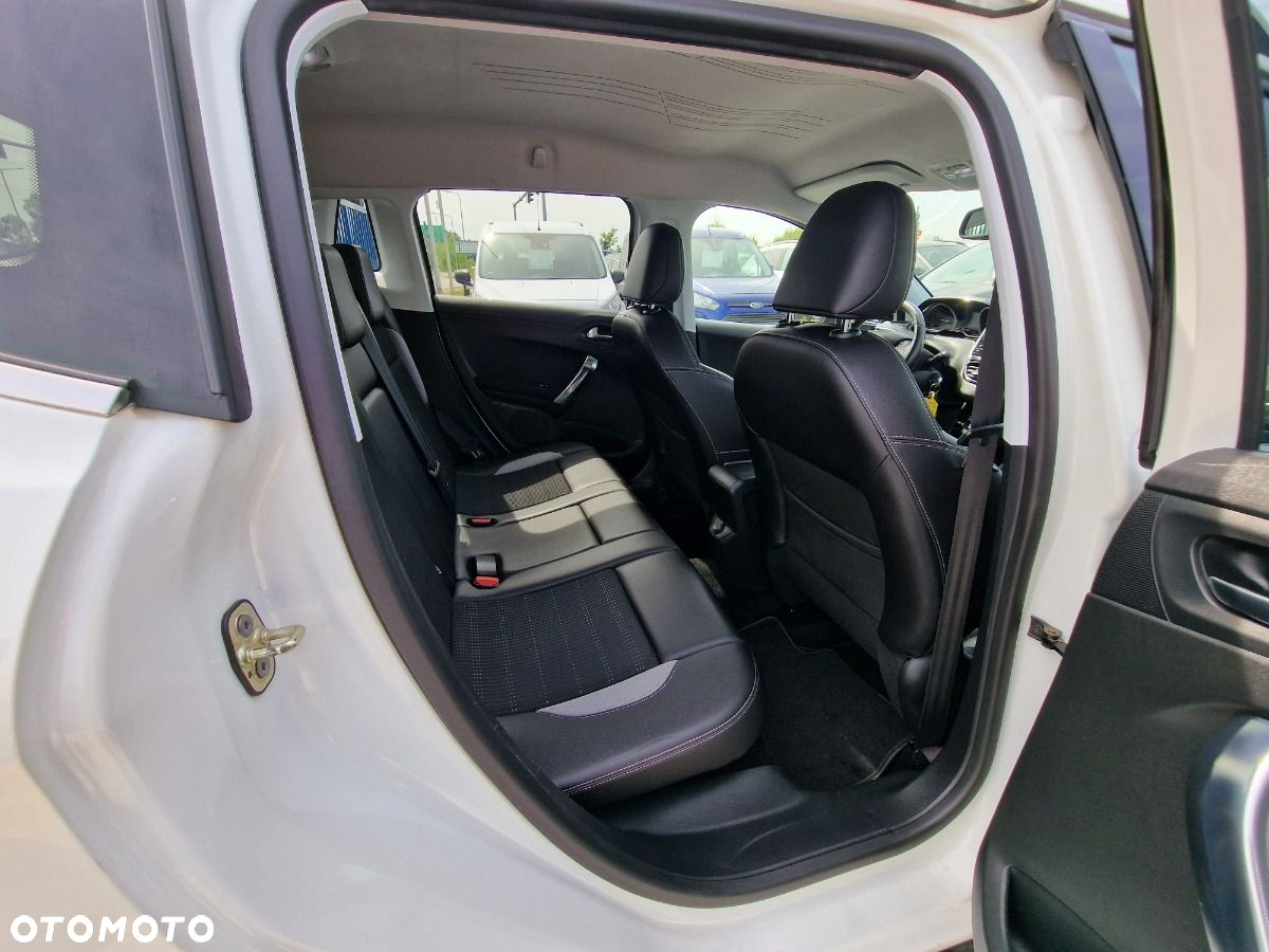 Peugeot 2008 - 23