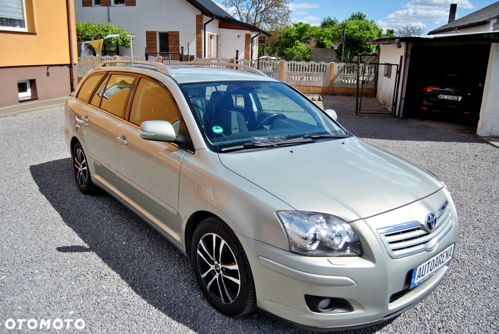 Toyota Avensis 1.8 VVT-i Sol - 14