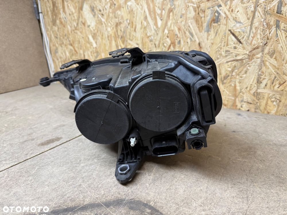 LAMPA PRZÓD PRAWA PRZEDNIA PRAWA ZWYKŁA AUDI A1 82A 82A941004 - 7