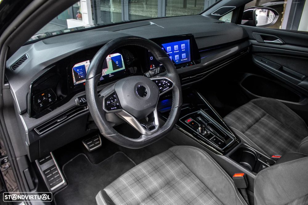 VW Golf 2.0 TDI GTD DSG - 27