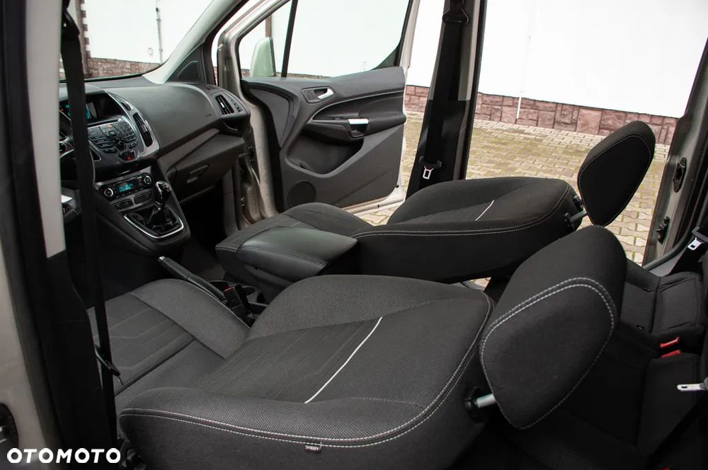 Ford Tourneo Connect 1.6 TDCi Start-Stop Titanium - 20