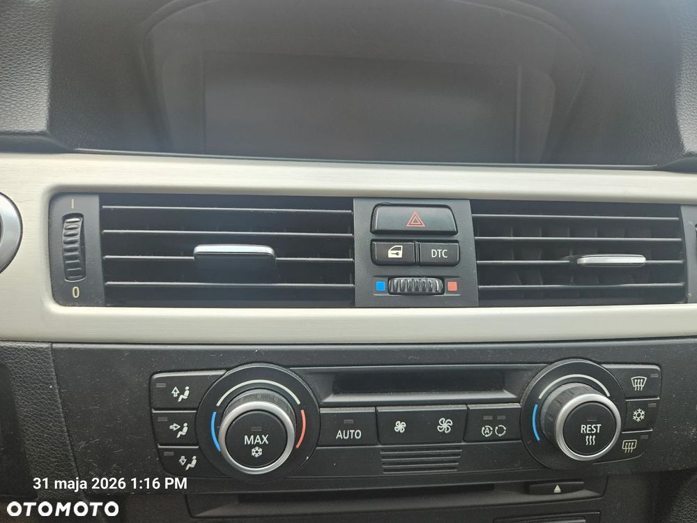 BMW Seria 3 318d DPF - 13