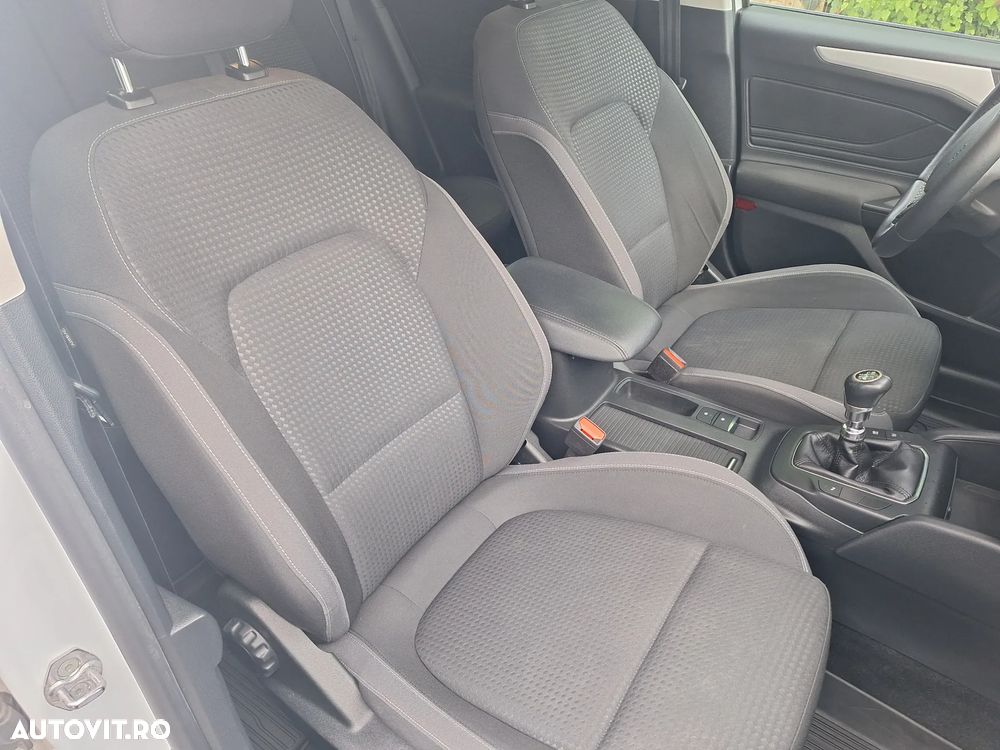 Ford Focus 1.5 EcoBlue Connected - 12