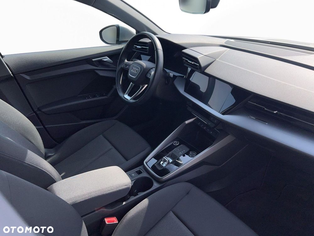 Audi A3 Sportback - 18