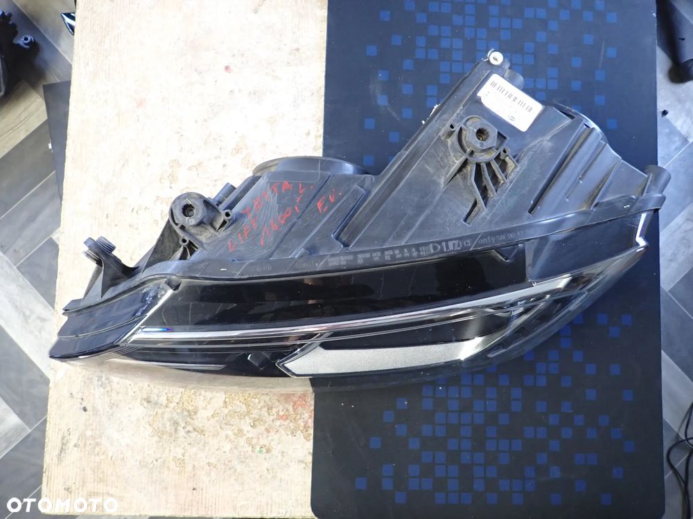 VW JETTA LIFT LEWA 5C7941751E - 2