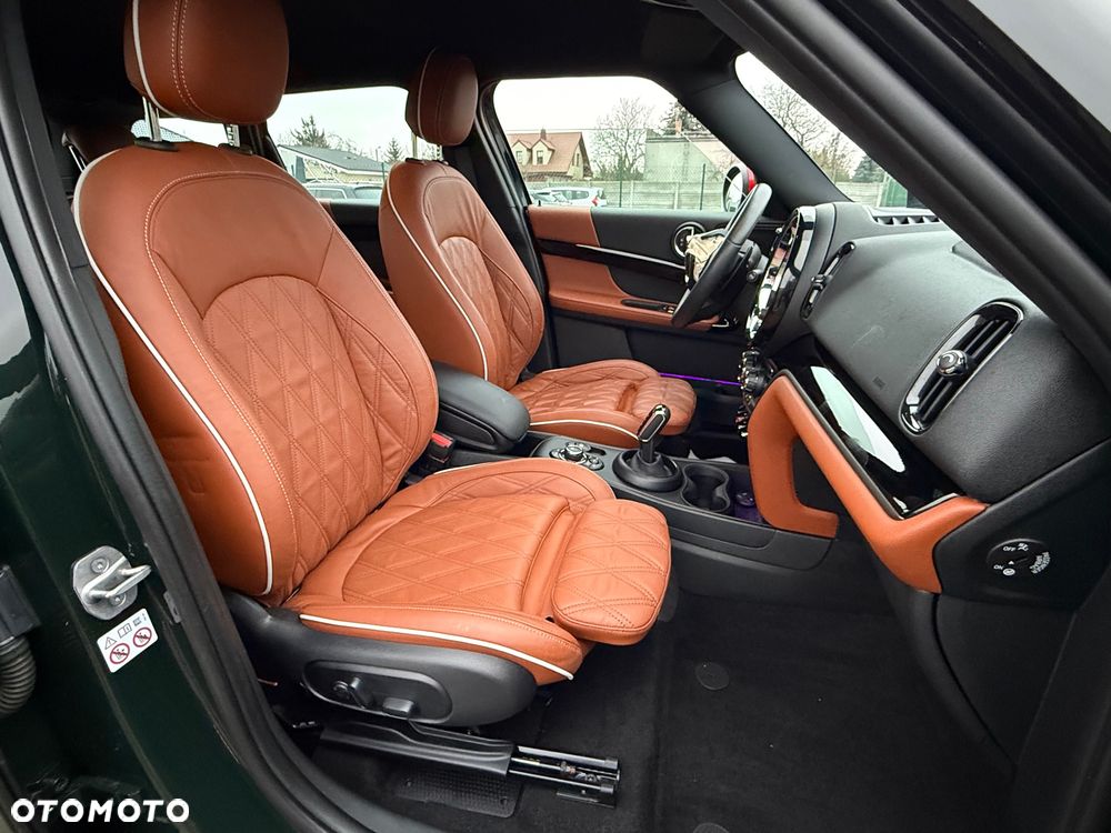 MINI John Cooper Works ALL4 sport - 23