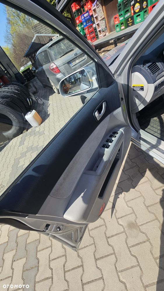Hyundai Sonata - 5