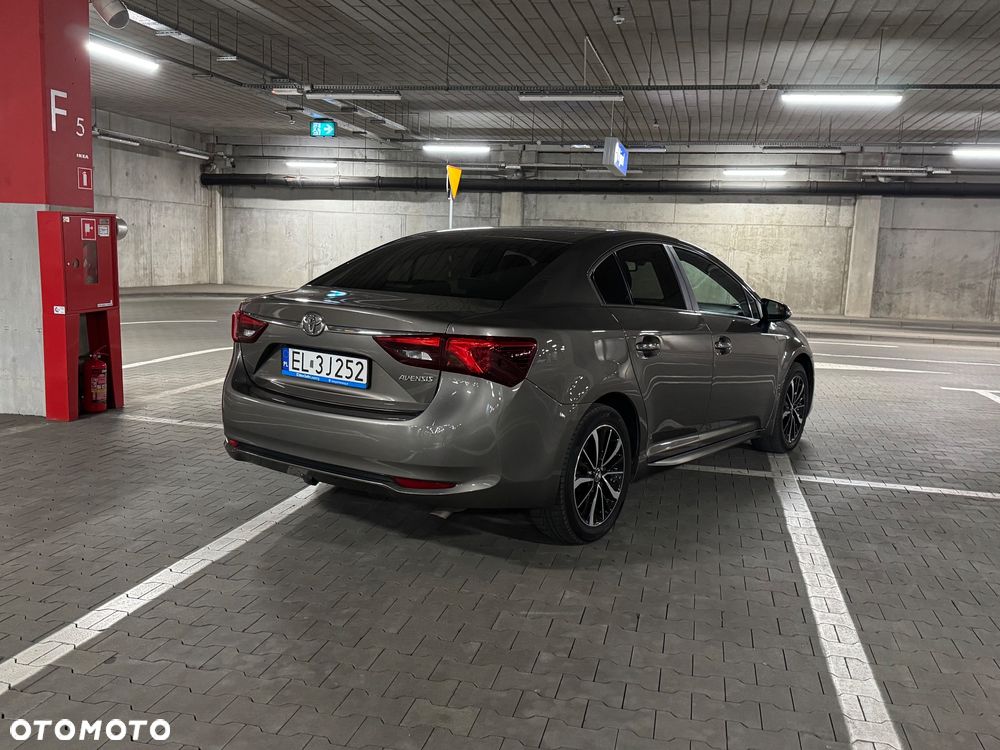 Toyota Avensis 2.0 D-4D Prestige - 10