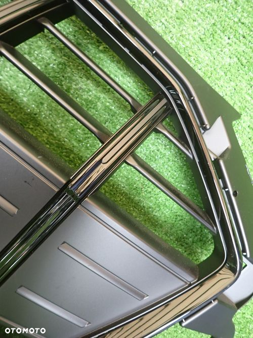 AUDI A4 B9 ALLROAD LIFT 19- atrapa grill 8W0853651DP - 7