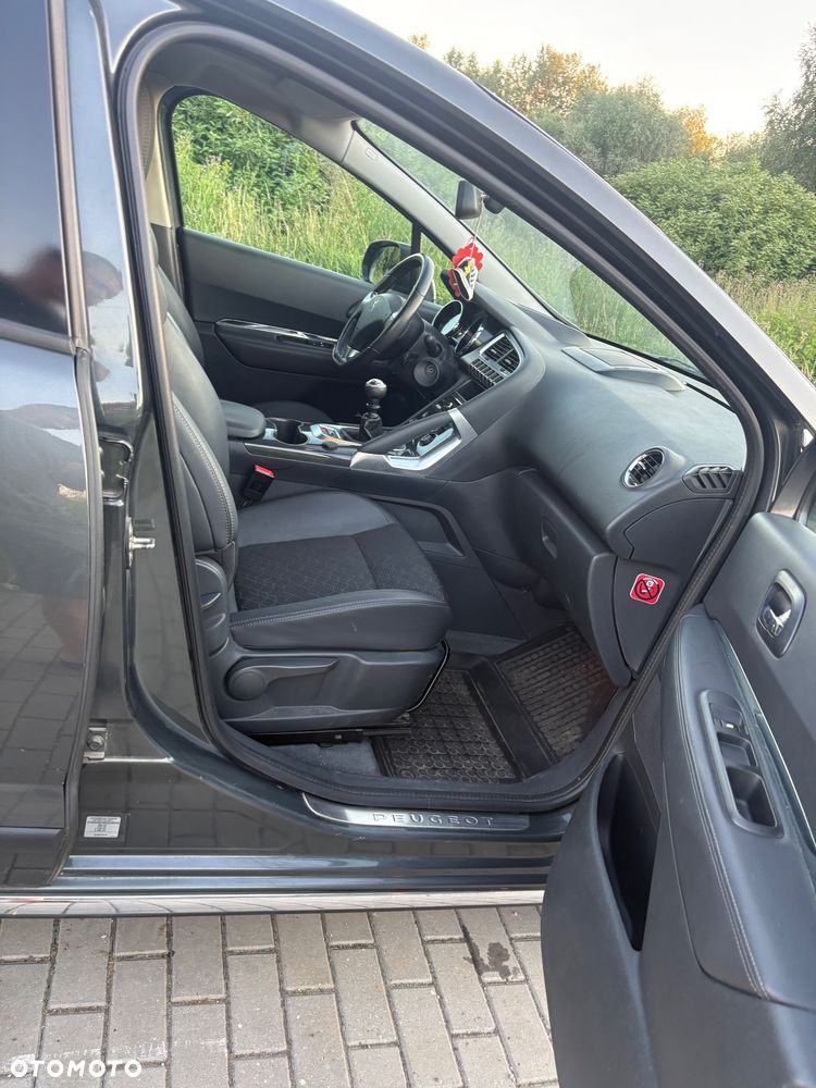 Peugeot 3008 1.2 PureTech Allure S&S - 6