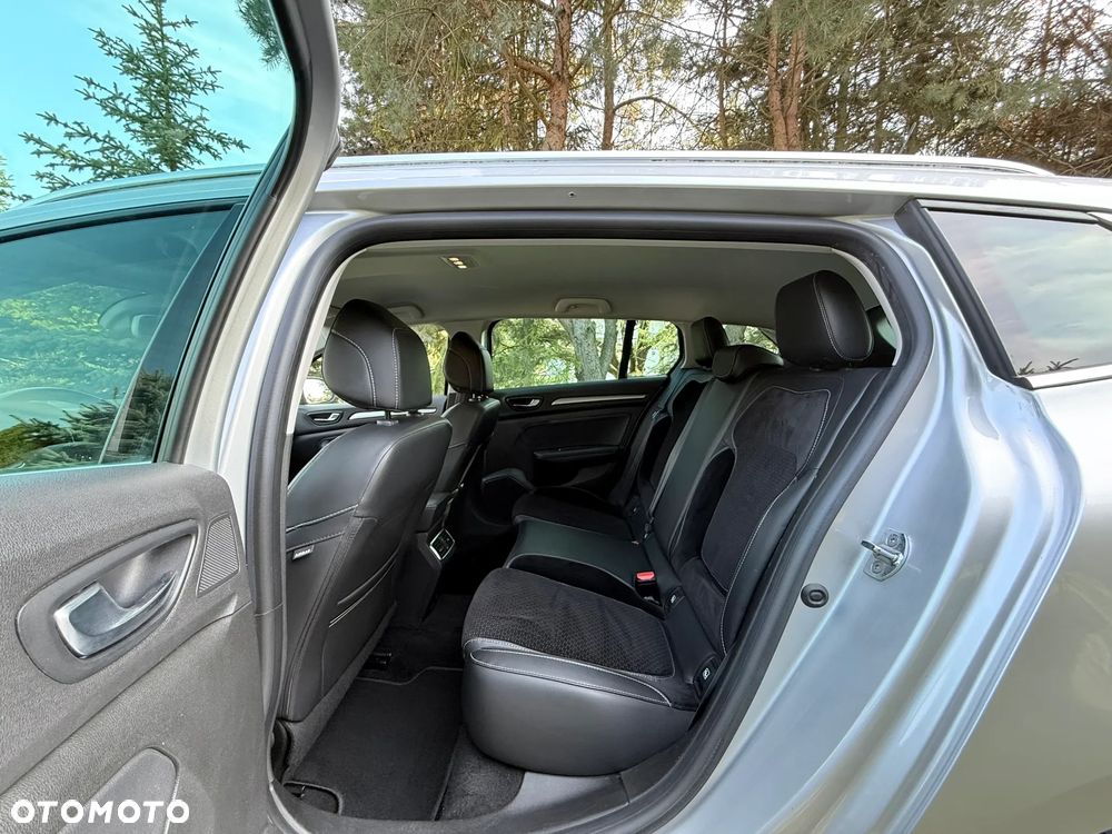 Renault Megane TCe 140 GPF EDC INTENS - 23