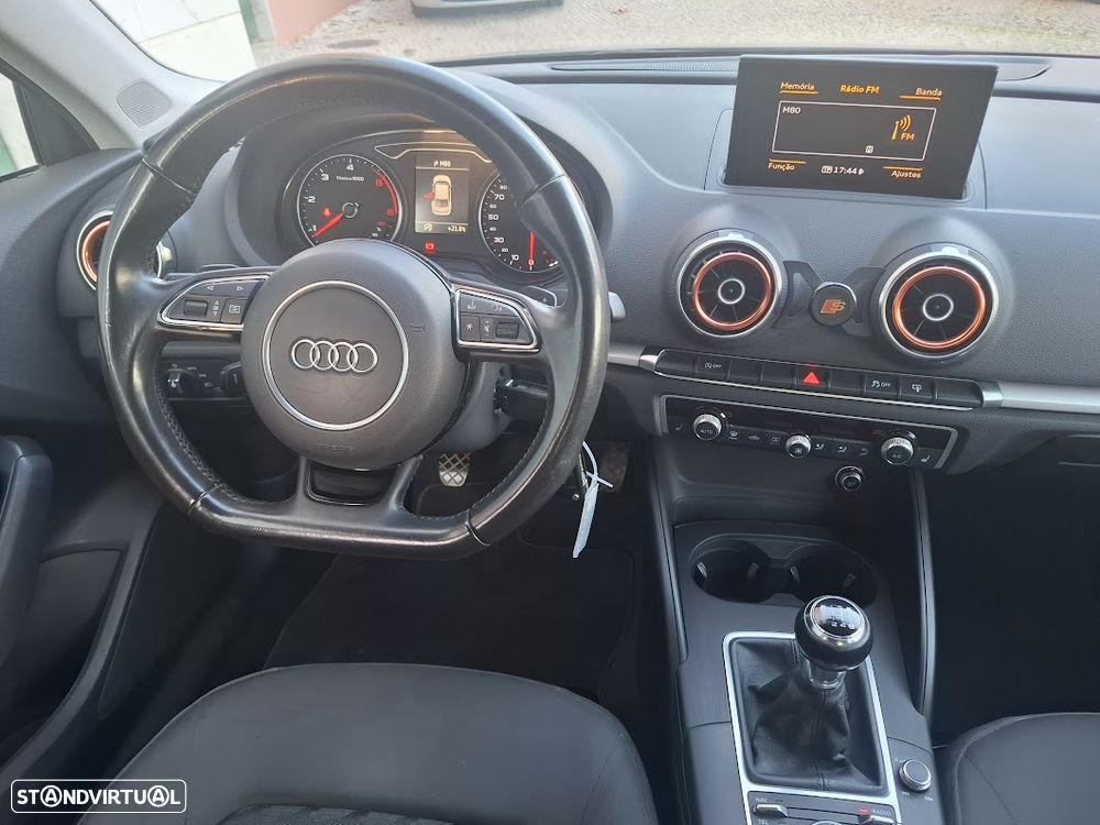 Audi A3 Limousine 1.6 TDI Advance - 10