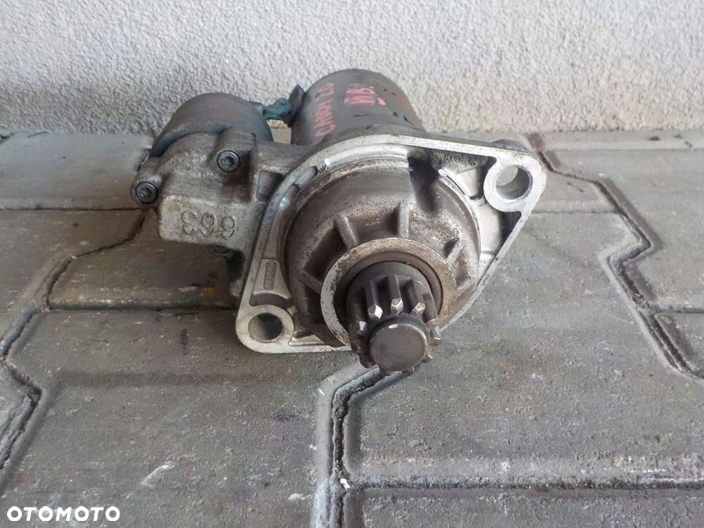 VW CADDY LIFT 2.0 TDI 6 BIEGÓW 10- ALTERNATOR - 2