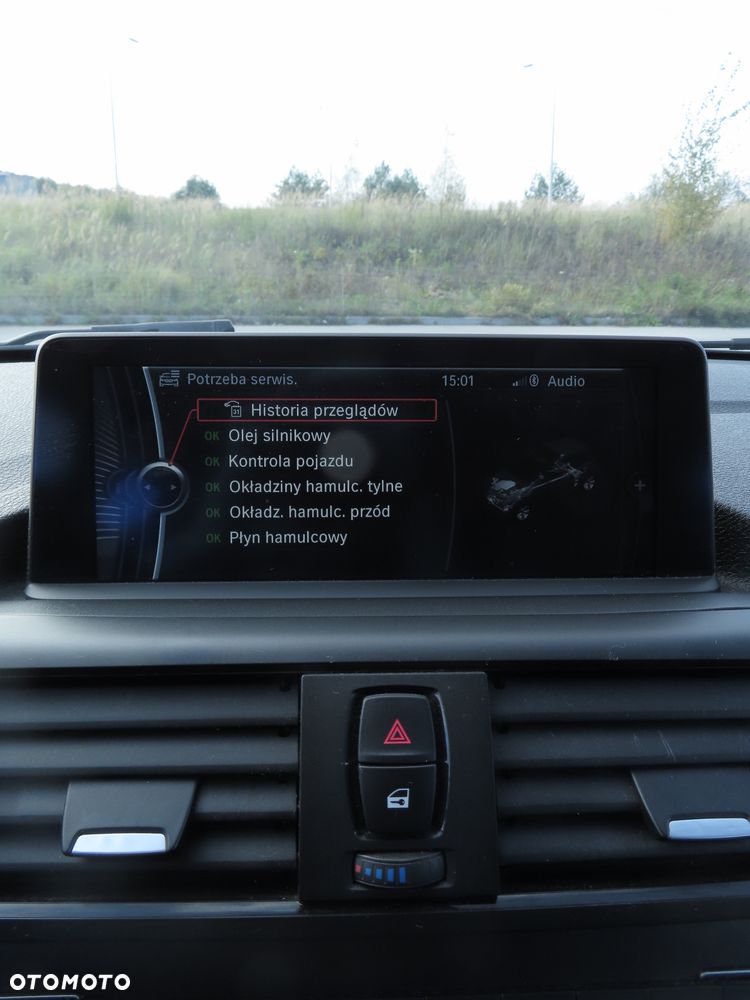 BMW Seria 1 120d Sport Line - 12