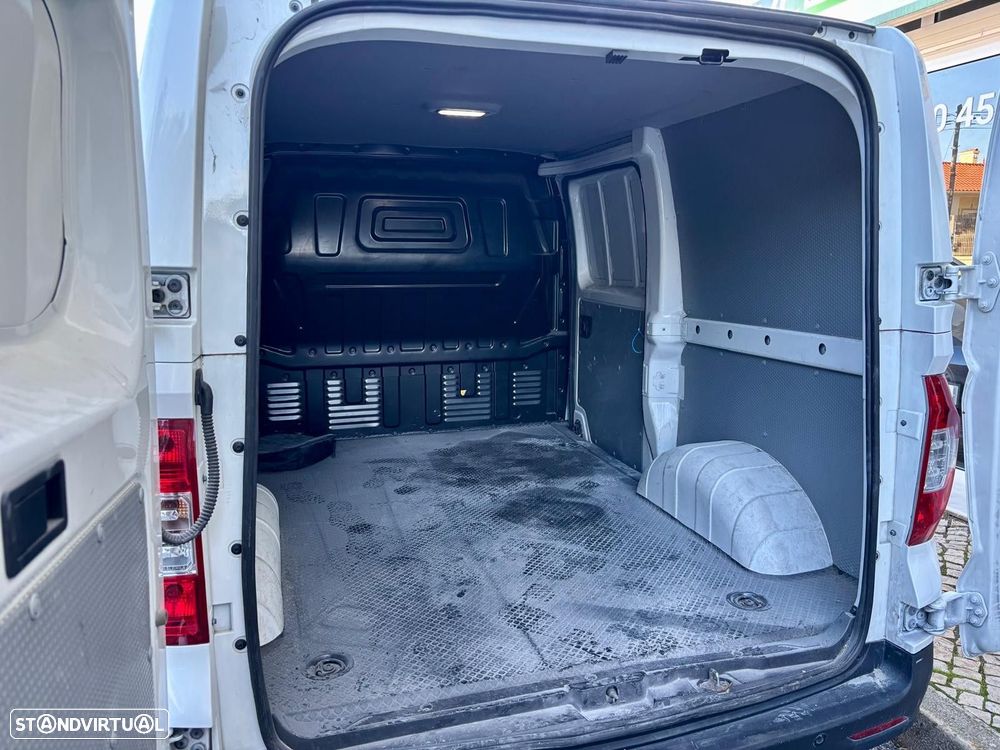 Maxus eDeliver 3 50.23 kWh SWB - 14