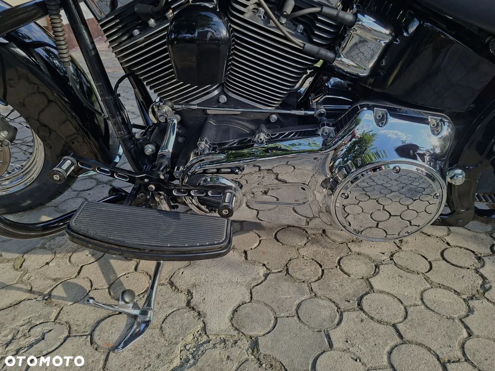 Harley-Davidson Softail Deluxe - 11