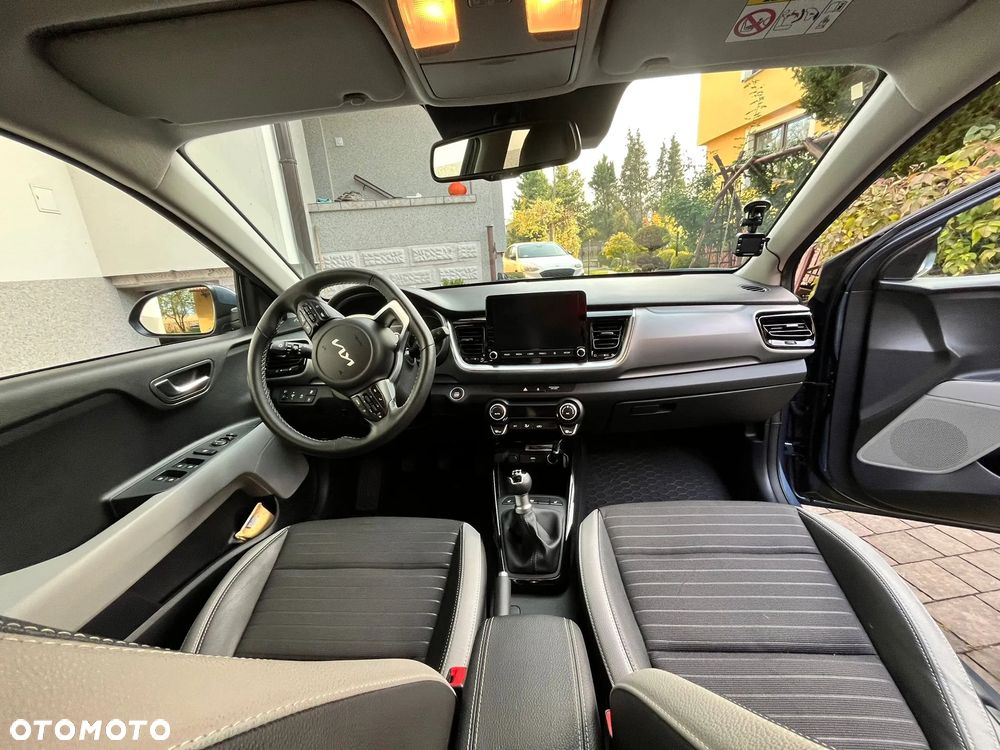 Kia Stonic 1.2 L Business Line - 8
