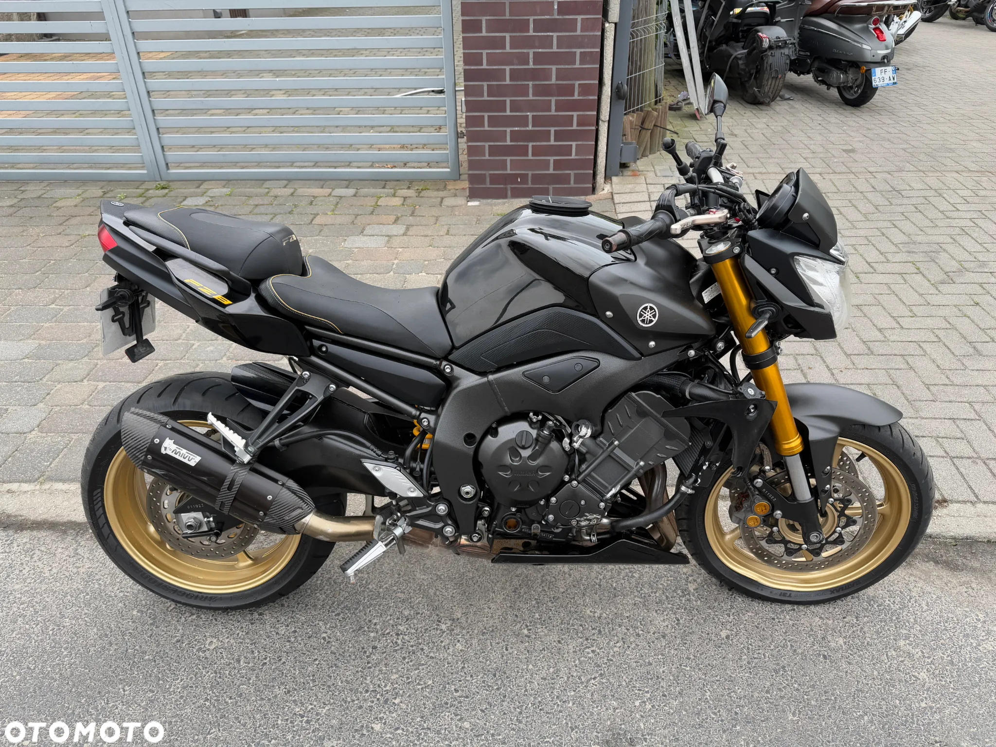 Yamaha FZ8 - 4