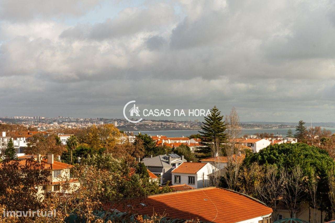 T3 transformado em T2 na Av. 25 de Abril em Cascais. - Grande imagem: 4/28