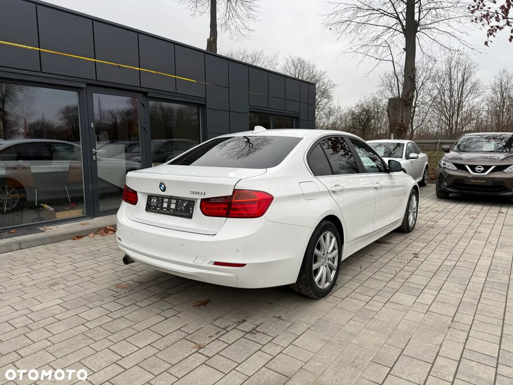 BMW Seria 3 - 15