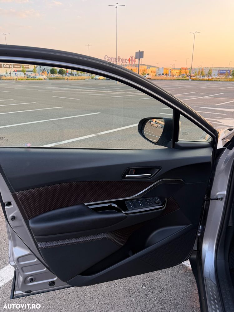 Toyota C-HR Lounge - 20