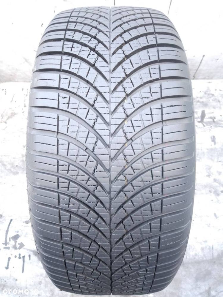 Goodyear Vector 4season GEN-3 225/45 R17 94W 2023 7-7.5mm - 1