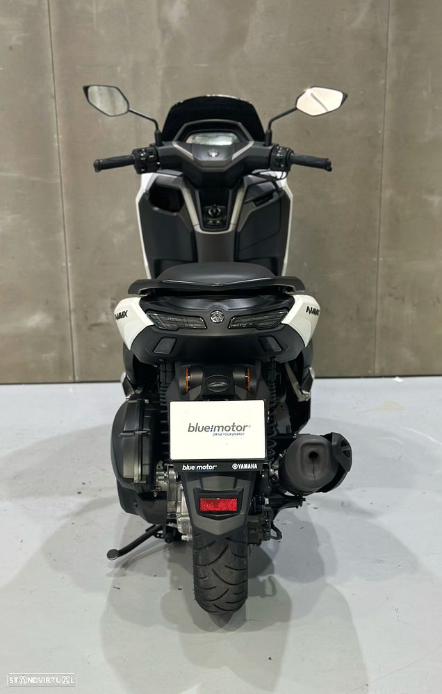 Yamaha NMAX 125 - 10