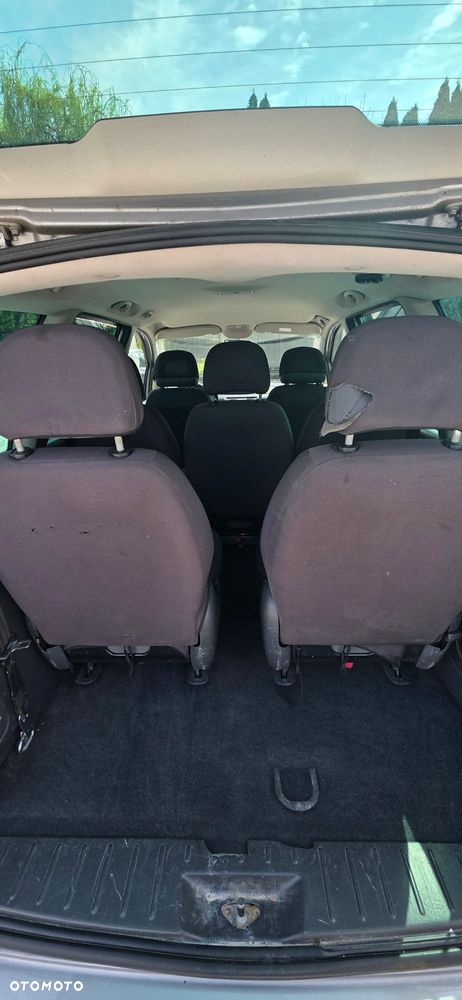 Ford Galaxy 1.9 TDI Ghia - 9