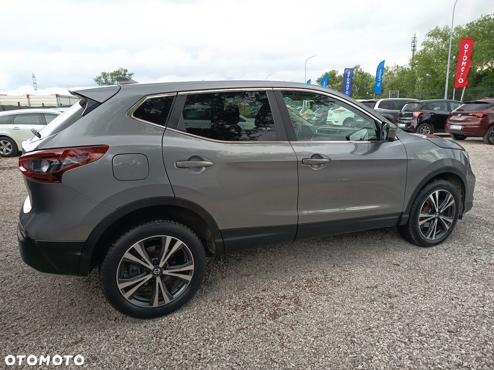 Nissan Qashqai 1.3 DIG-T DCT SHIRO - 15