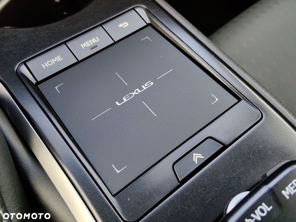 Lexus UX 250h GPF F Impression 2WD - 28
