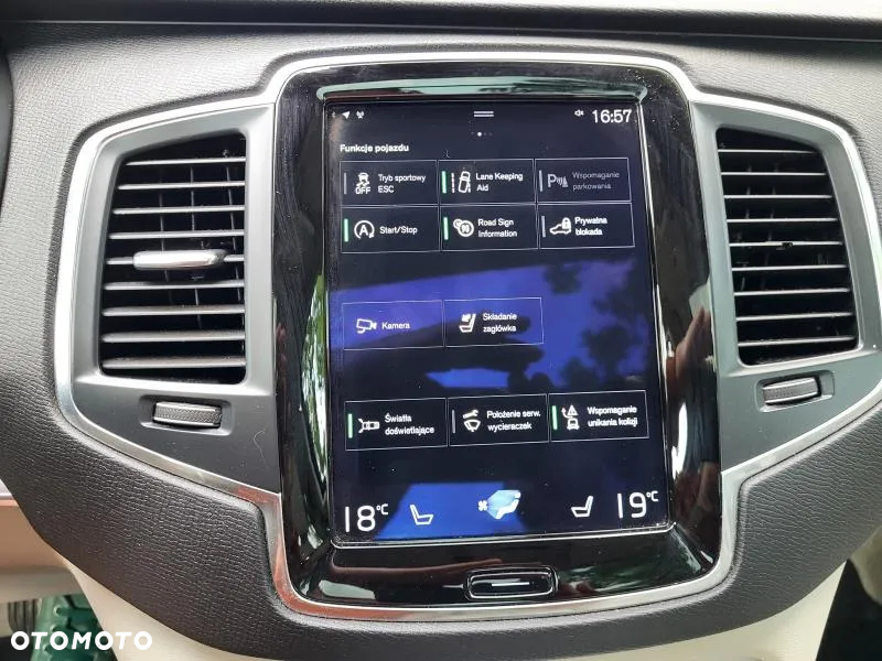 Volvo XC 90 T6 AWD Momentum 7os - 16