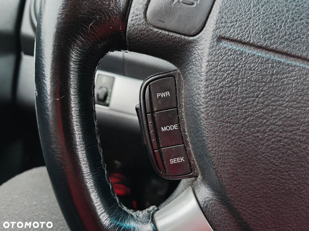 Chevrolet Aveo 1.4 LT - 24