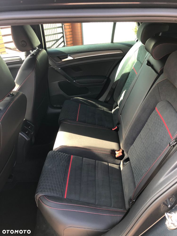 Volkswagen Golf GTI (BlueMotion Technology) Performance - 7